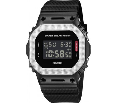 Наручные часы Casio G-Shock GM-5600BM-1E Наручные часы Casio G-Shock GM-5600BM-1E